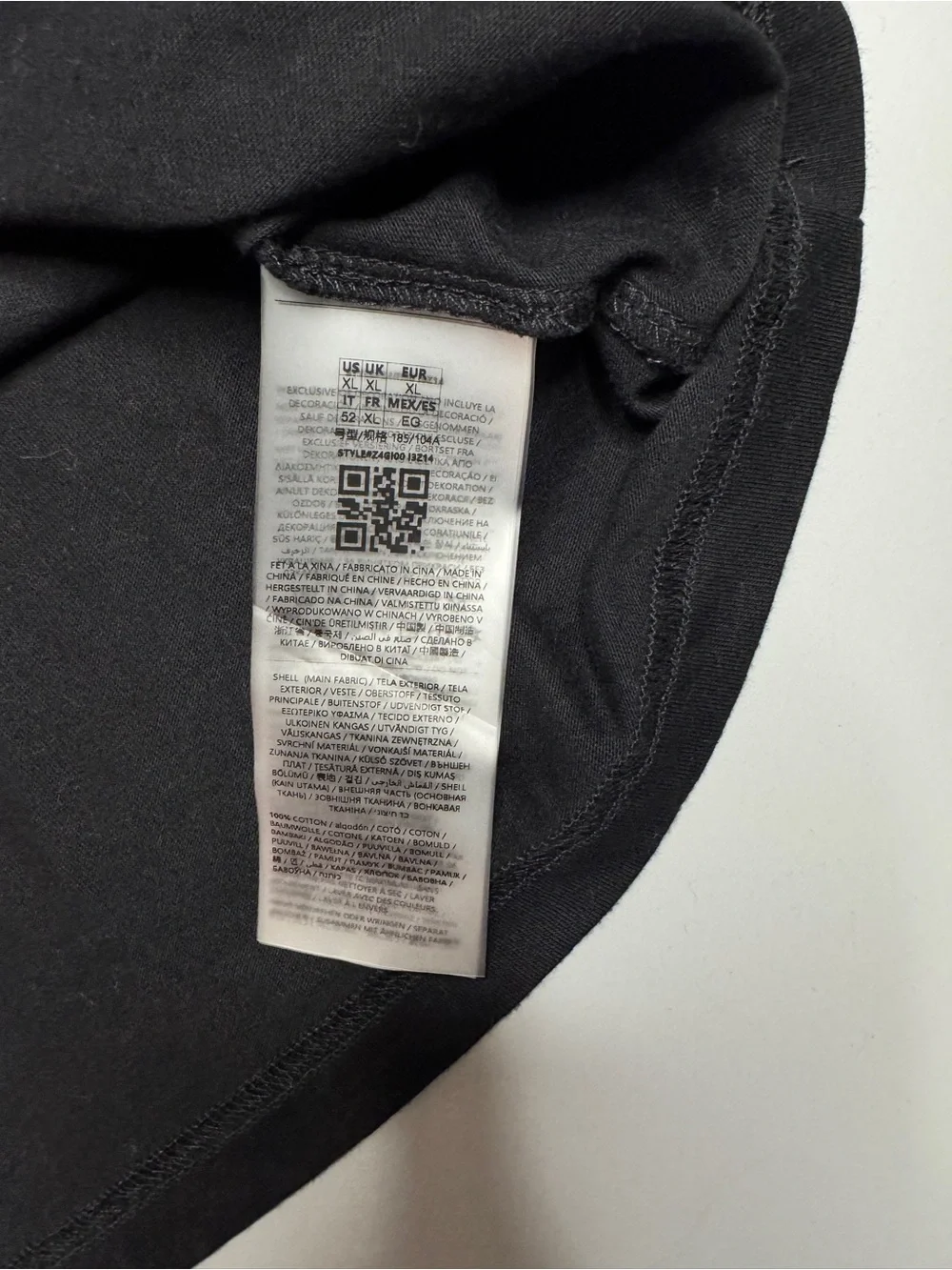 Guess Black Short Sleeve Tee with Patterned Pocket - Picture 3 of 5